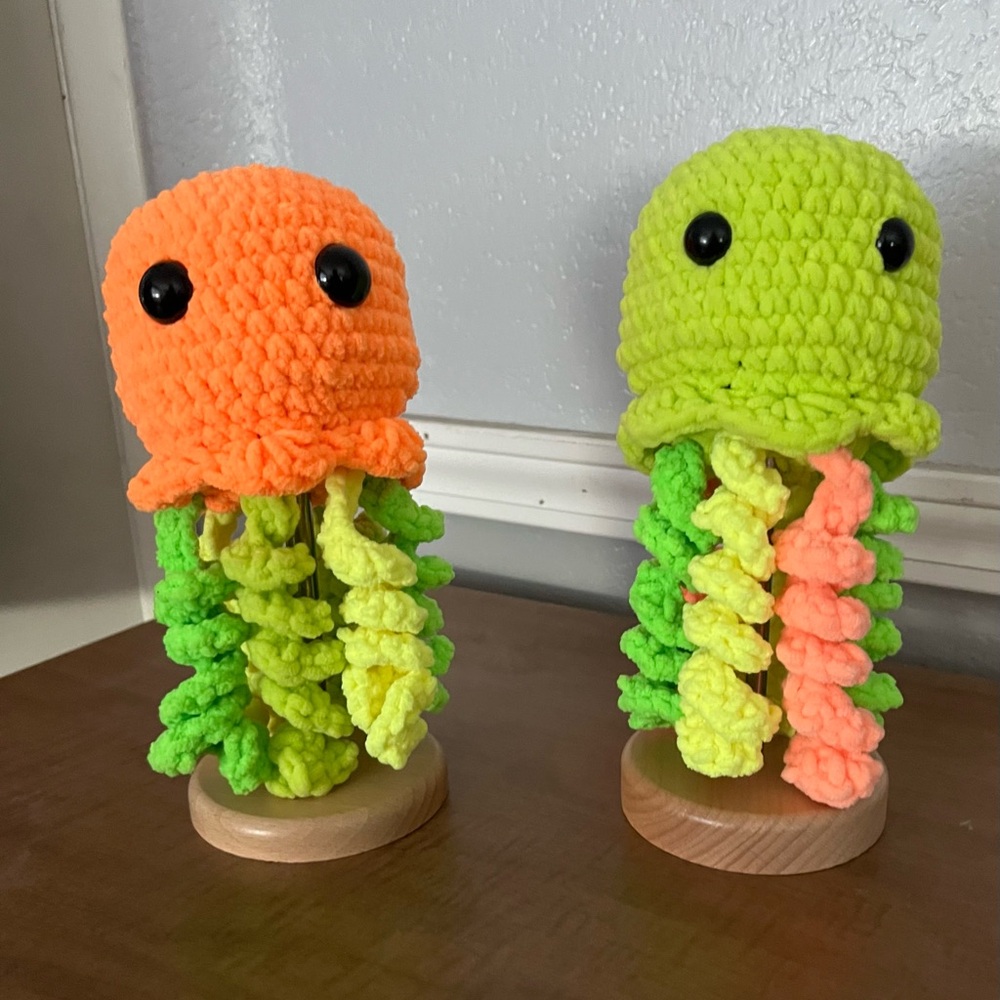 Crochet Jellyfish Decor can do any color or size